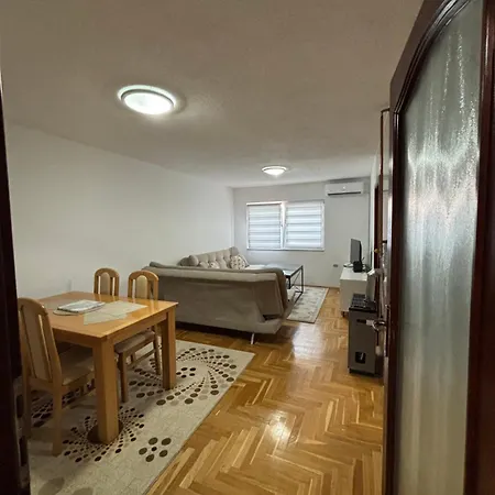 Appartement 07 *